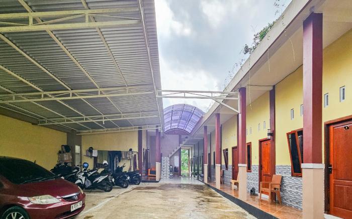 RedDoorz near Wisata Kalianget Wonosobo