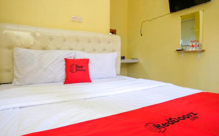 RedDoorz near Wisata Kalianget Wonosobo