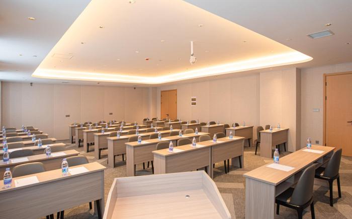 Vytel Hotel Jingjiang Chengbei Park Area