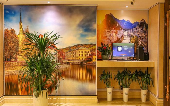 Vienna Classic Hotel Qingdao Railway Station Taishan Road Metro Station