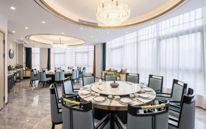 Vienna International Hotel Chengdu Wenjiang University Town Fengxi River Metro Station