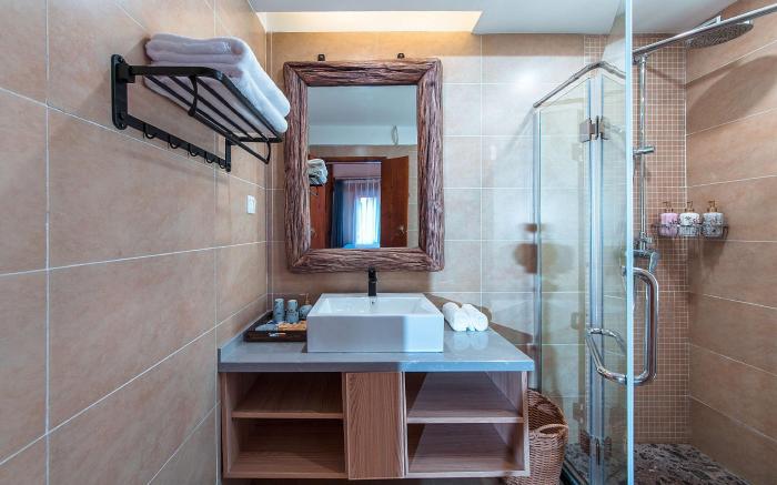 Lijiang half yard hotel 