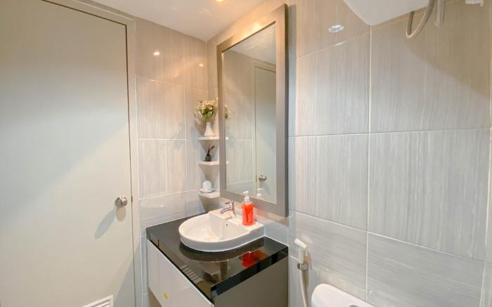 Cozy 1BR at Vasanta Innopark Apt By Travelio