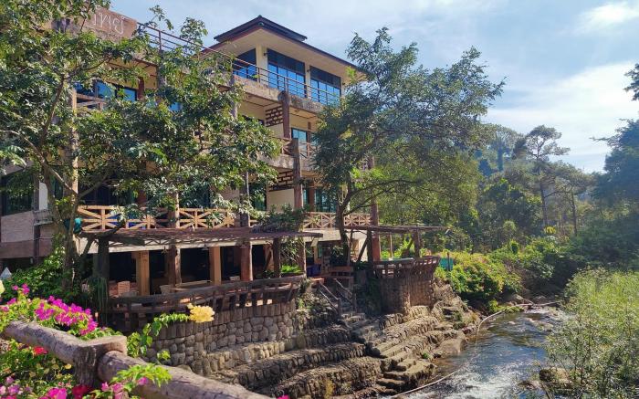 Baansuanrudee Resort