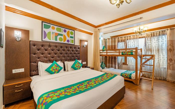 Treebo Premium Bridge View Regency, Mall Road