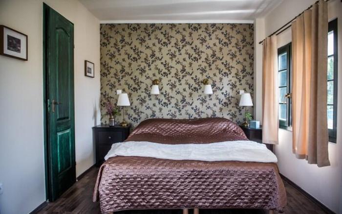 Sparkling Boathouse Suite 4 by NW
