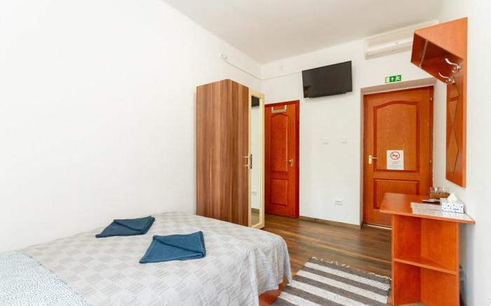 Kincső Guesthouse Room no.6 by NW