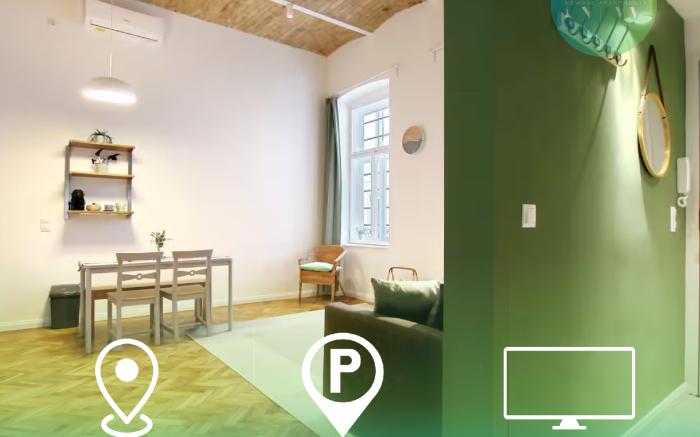 Modern Green Apt w FREE Parking, Projector+Netflix
