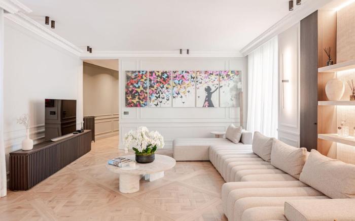 400sqm Luxury 4 Bedroom Designer Penthouse Paris