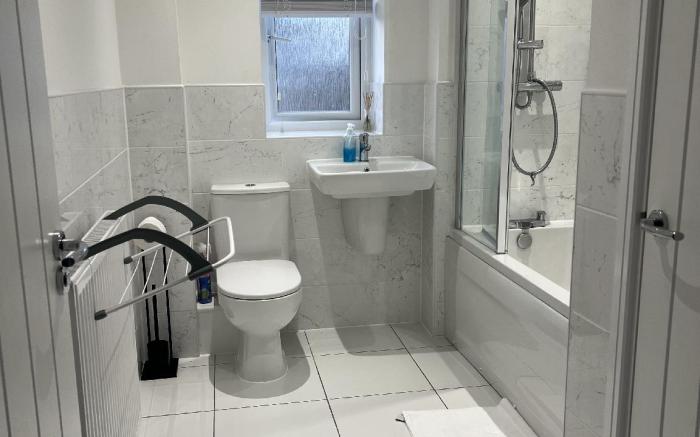 A spacious double room in a lovely home.