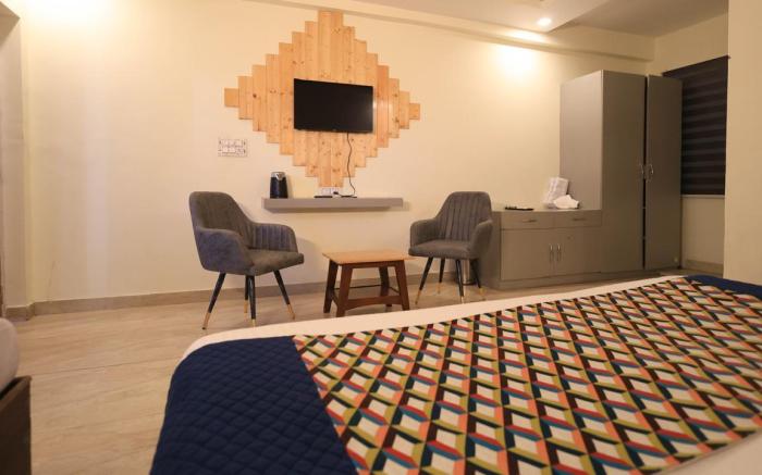 Hushvan Resorts