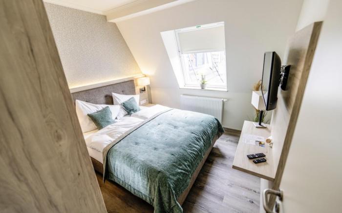 Small double room 1