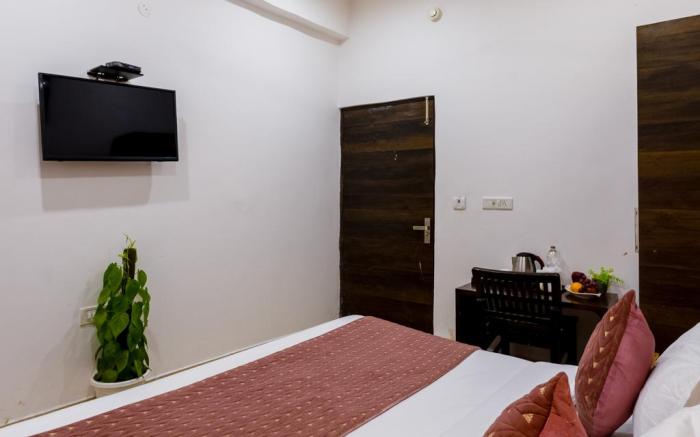 Hotel Kiara IGI Airport - Free Airport Drop