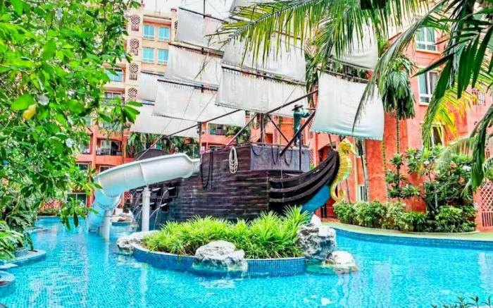 SEVEN SEAS RESORT water park pattaya 