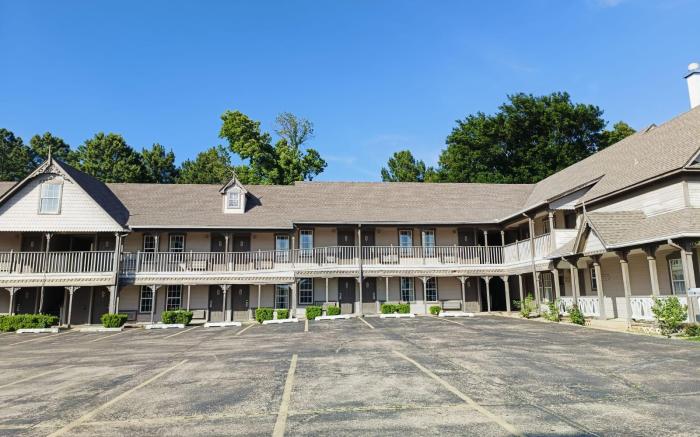 Hotel O Victorian Inn Athens TX