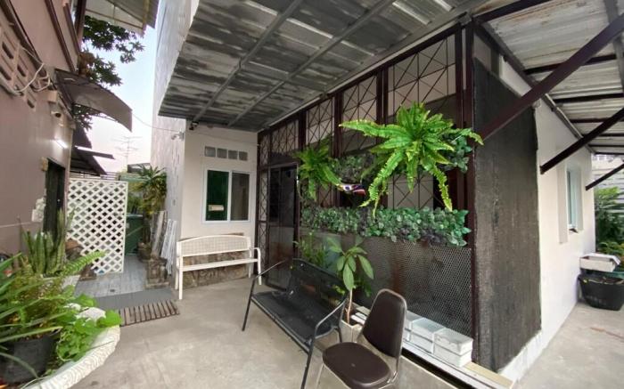 Sukhum Suvarnabhumi Airport Guest House