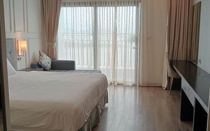 Bay View Apartment for Rent