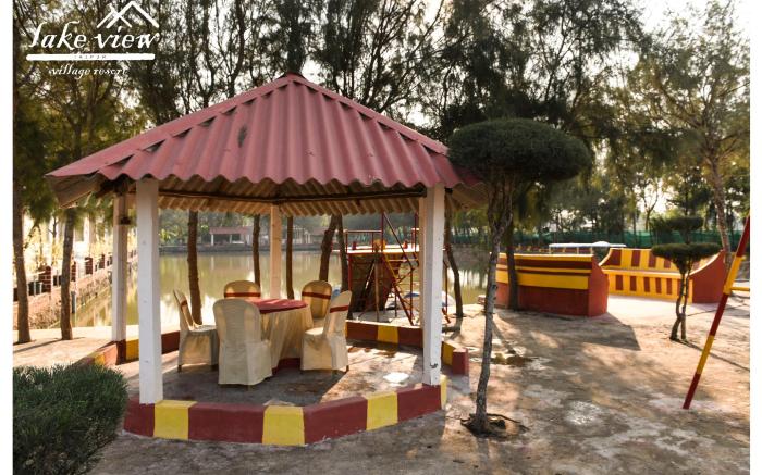 Lake View Village Resort