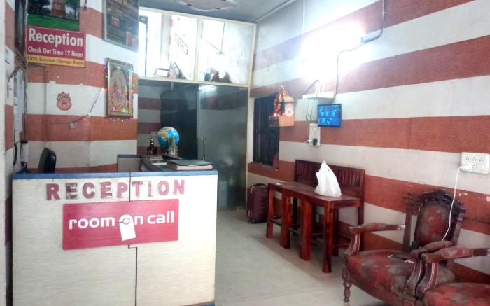 Yash Guest House @1 Min Walk Nizamudin Railway Stn