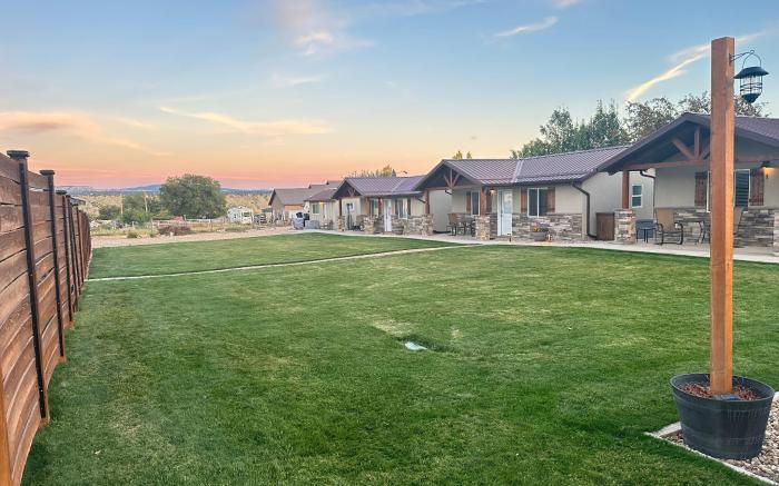 Steppingstone Inn and Cottages at Bryce Canyon