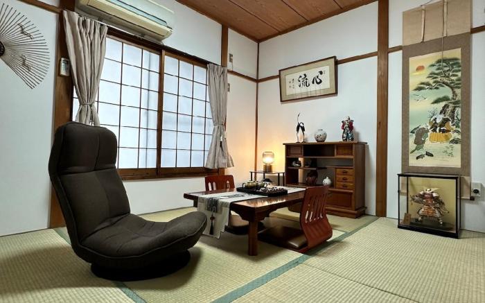 独栋日式别墅！天下茶屋站步行5分，2站直达难波/心斋桥/黑门市场/道顿堀！方便前往京都/奈良/USJ