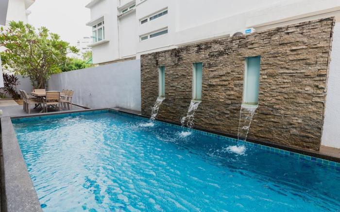 GeorgeTown 6BR 25Pax Swimming Pool Bungalow w/ BBQ