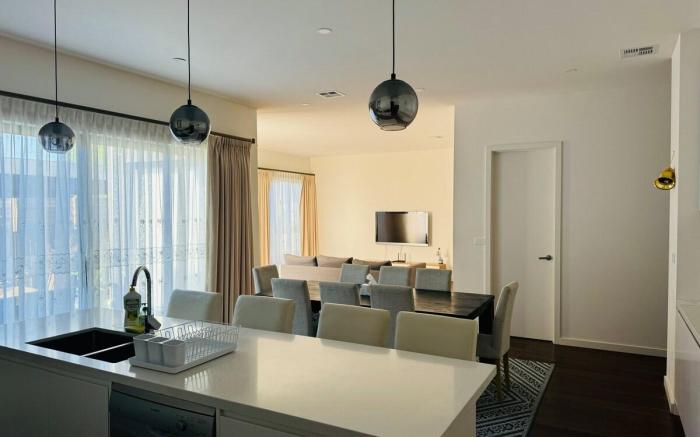 ‘The bayside’ Beautifully brand new house