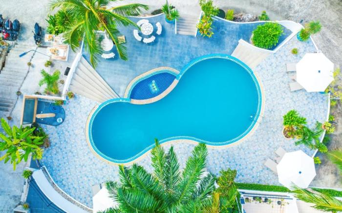 Meet Holiday International Hotel-Patong