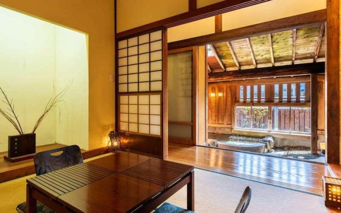 Yufuin Onsen Kishokaiuntei Muzinzo