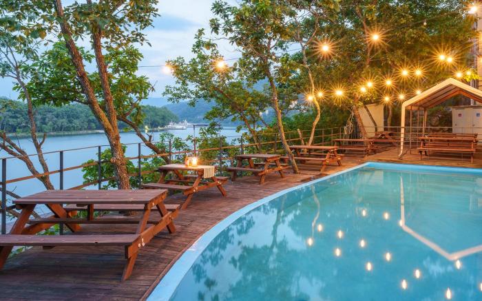 Gapyeong Nami Island Pet-Friendly Spa Pe