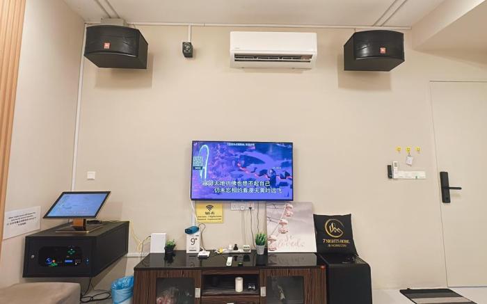 A27 Royal Dato Onn 2 Party House Corner Lot 15Pax