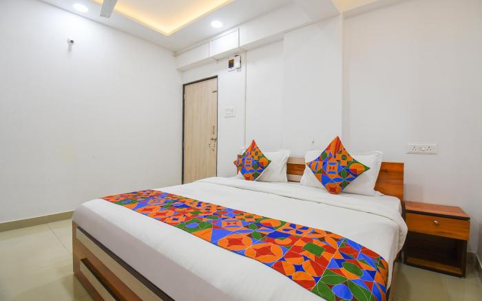 Fabhotel Keshava executive - Nr Mahadji Shinde chhatri