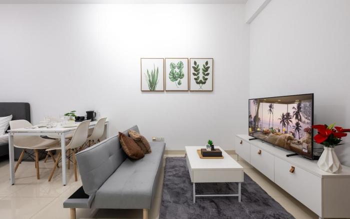 The Gateway Phnom Penh Studio Service by Soben