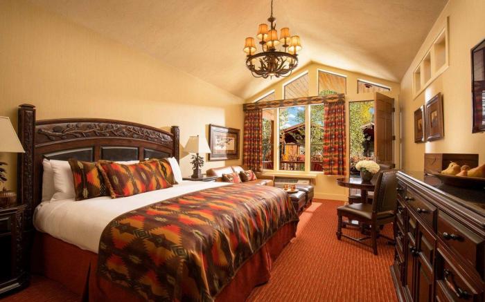 Rustic Inn Creekside Resort and Spa at Jackson Hole