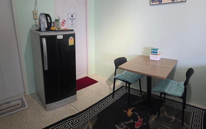 Cozy and Spacious Apartment 812  w/free wi-fi