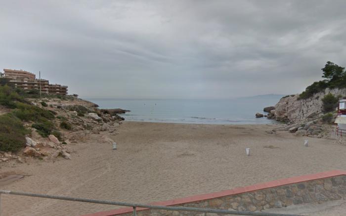 602 Cala Forn Salou  Side sea views  Direct access to the beach