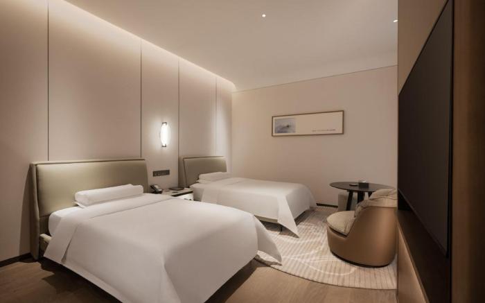 MLILY Hotel