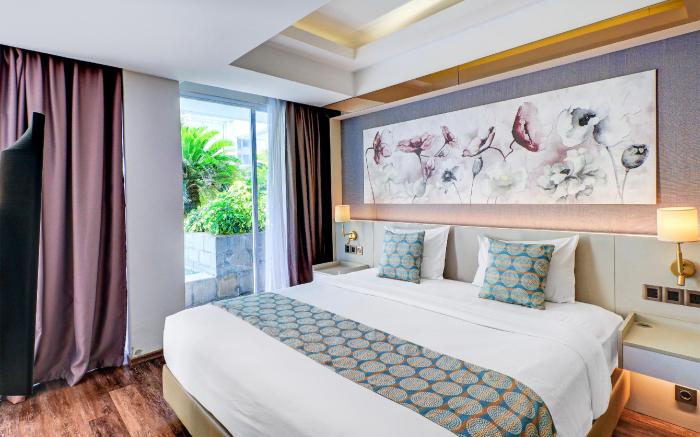 Check my guest Hotel Arshika Sunset Road