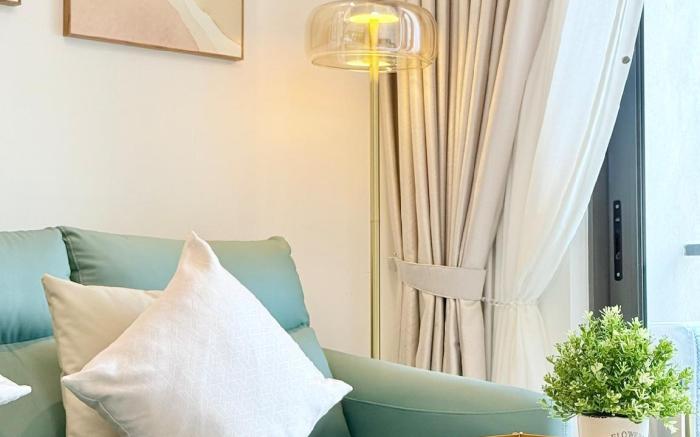 Crest Seaview 1BR unit at R&F Seine Region byAnju