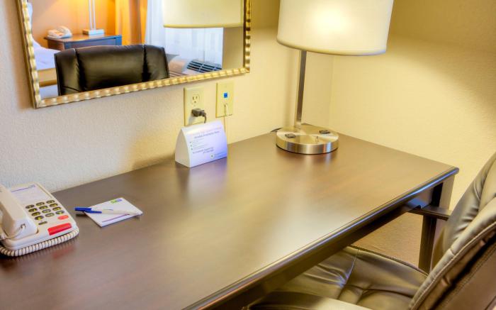 Holiday Inn Express and Suites Granbury By IHG