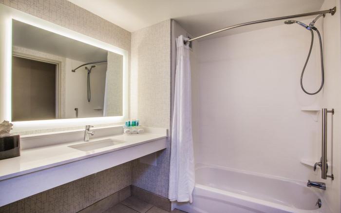 Holiday Inn Express & Suites Lexington Park California By IHG