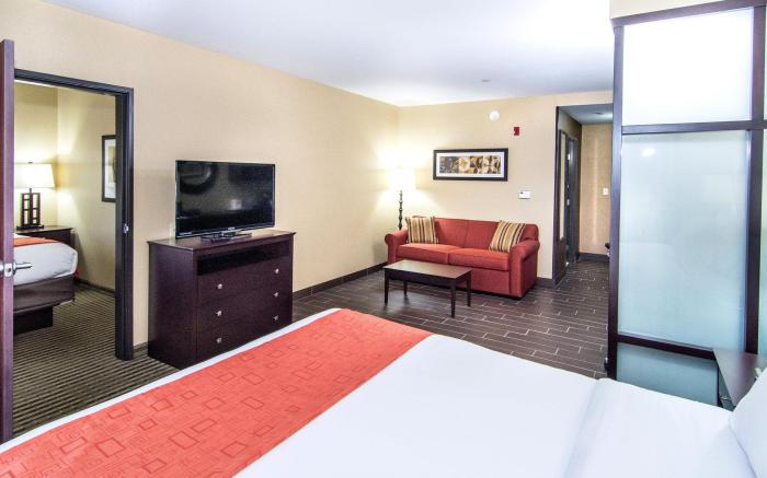 Holiday Inn Express & Suites Elkton - University Area By IHG