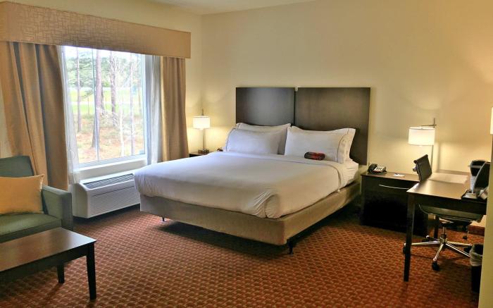 Holiday Inn Express DeFuniak Springs By IHG