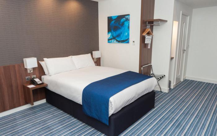 Holiday Inn Express Aberdeen Airport By IHG
