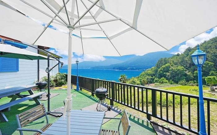 Geoje Sinbi Bada Pension