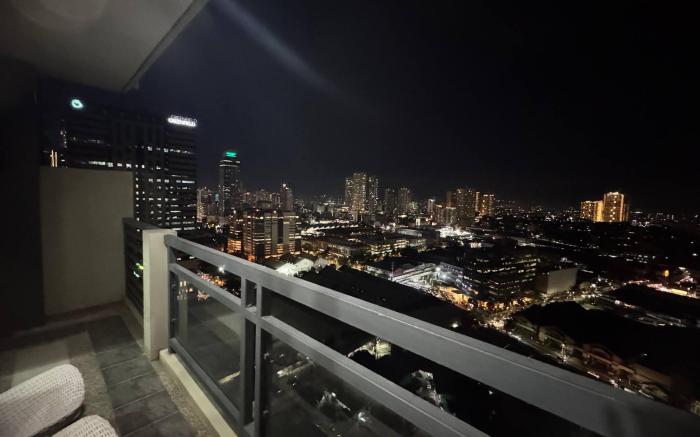 Flair Towers Condo near MRT Bonifacio and Shaw within Greenfields