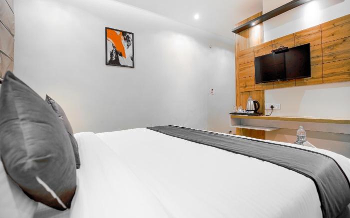 Hotel AK Continental Zirakpur