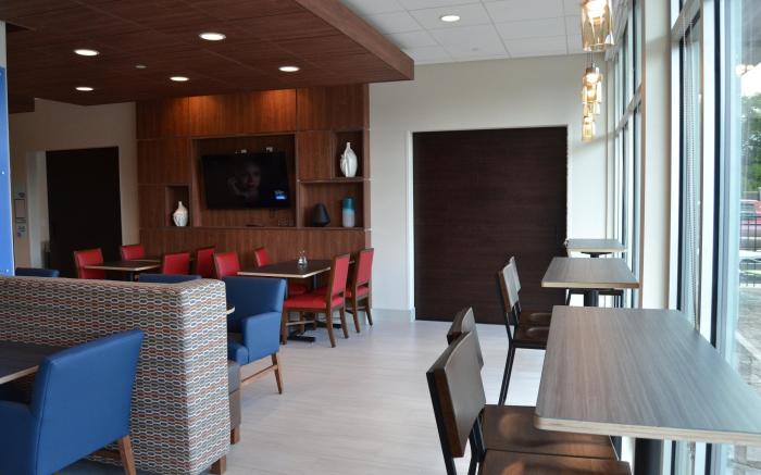 Holiday Inn Express & Suites Goodlettsville N Nashville By IHG