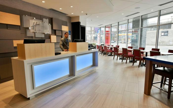 Holiday Inn Express And Suites Jersey City - Holland Tunnel By IHG