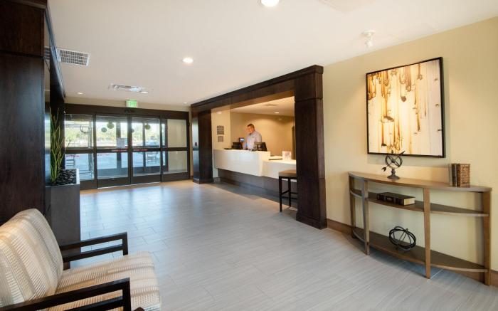 Staybridge Suites Scottsdale - Talking Stick By IHG